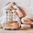 Cargar la imagen en la vista de la galería, Carrusel musical de madera bailarinas personalizado